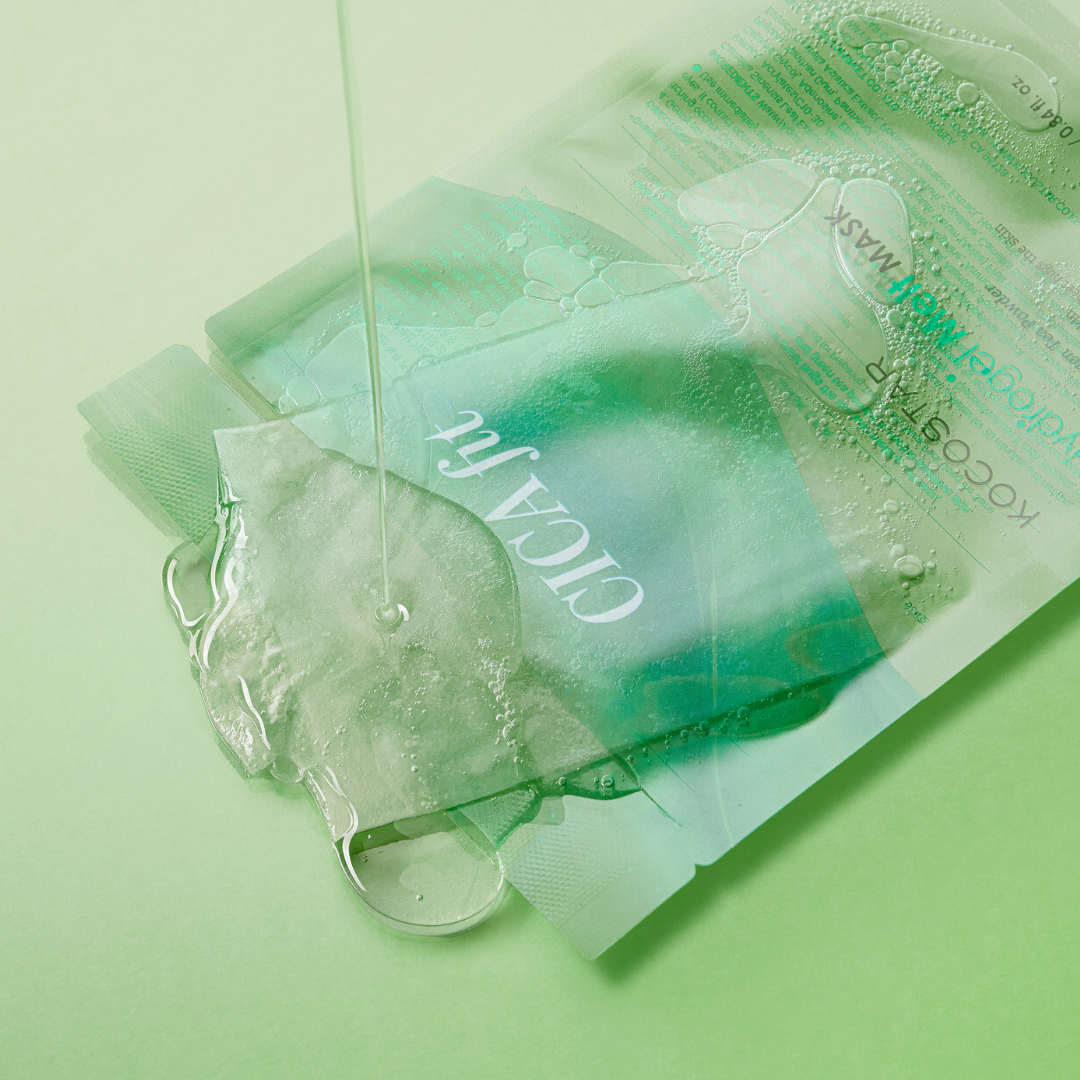 KOCOSTAR Hydrogel Melt Mask Cica Fit -kasvonaamio sisältää rauhoittavia ja kosteuttavia ainesosia.